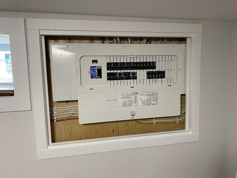 BrightHouse Electrical Inc - Photo 1