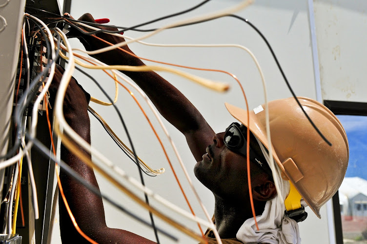 Electricians Ottawa - Photo 1