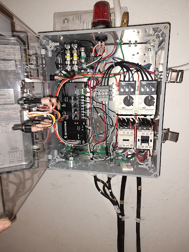 Neo Electric - Photo 1