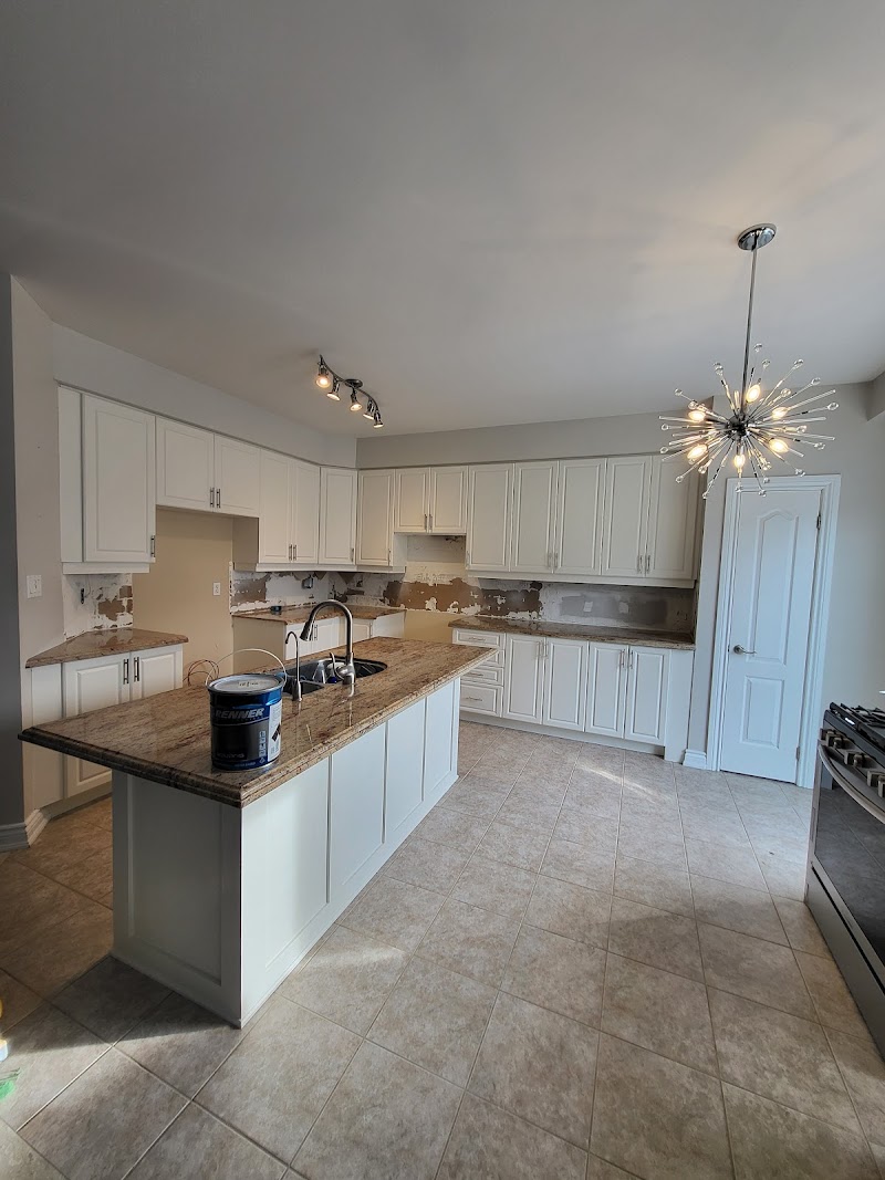 Rook Reno Spray Painting