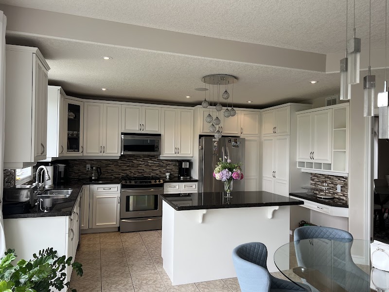 Rook Reno Spray Painting - Photo 2