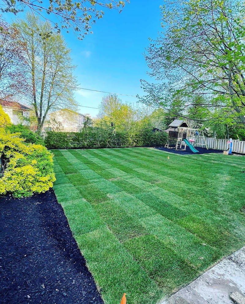 Ontario Quality Landscaping - Photo 3