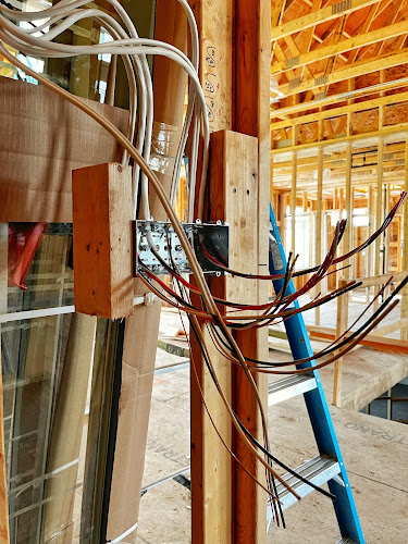 McKenzie Electric - Photo 1