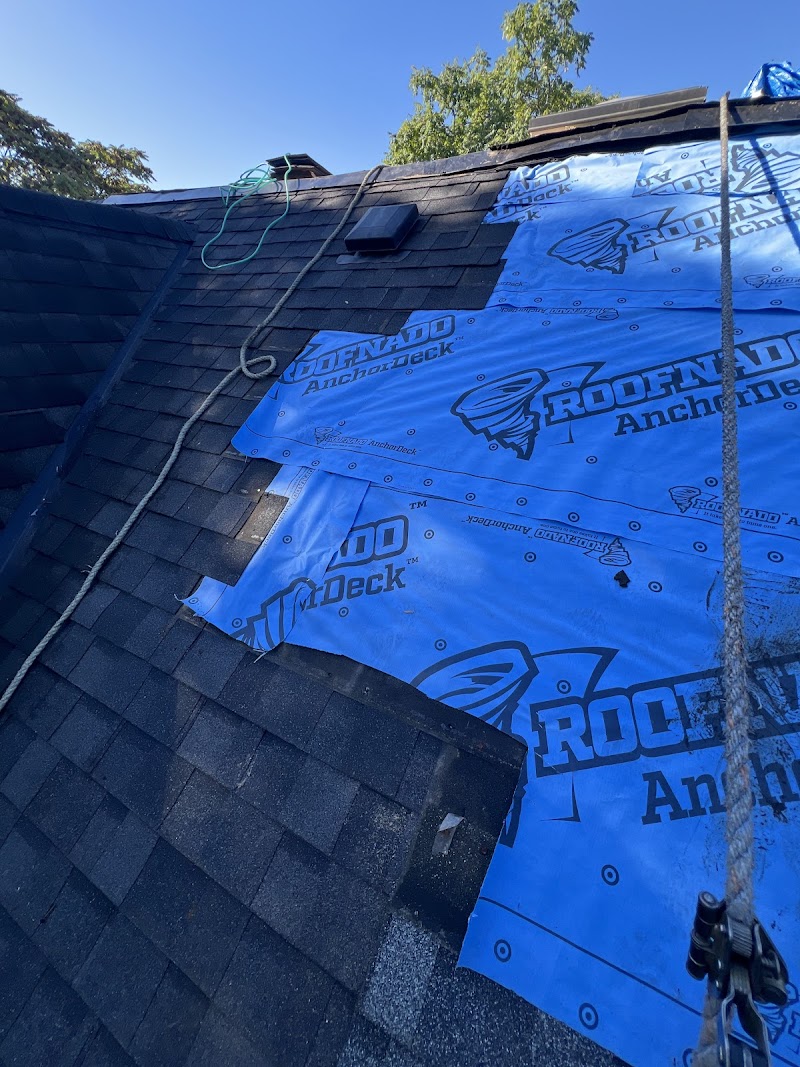 Apple Roofing Toronto - Photo 3