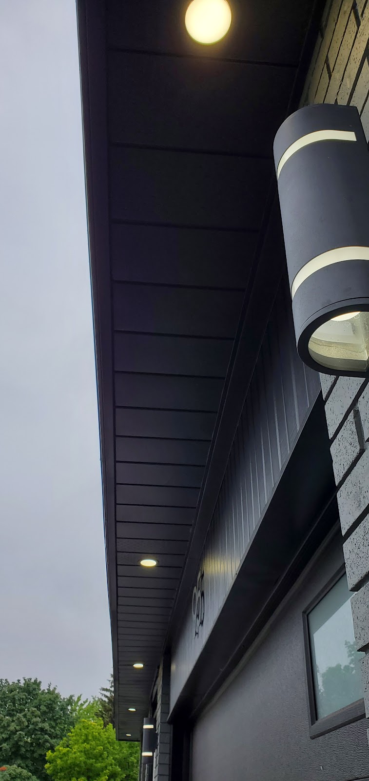 Lux Electrical Contracting Inc. - Photo 4
