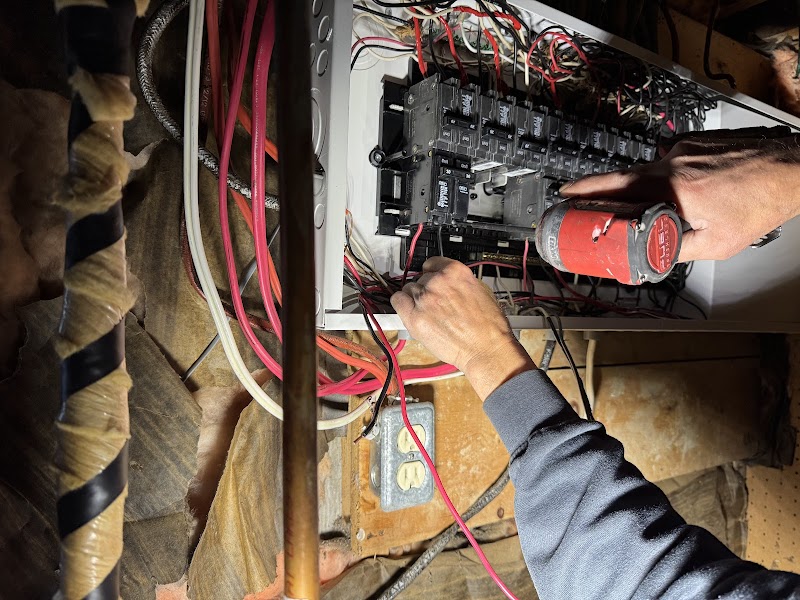 Kronos Electrical Contractors Ltd. - Photo 4