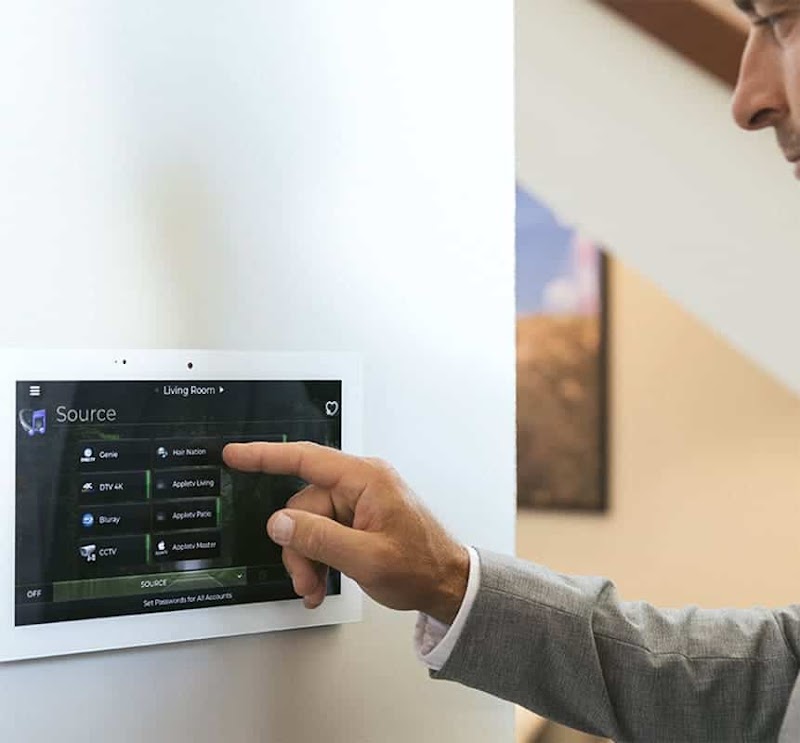 RoozLight - Powering Homes, Charging Futures - Vaughan - Photo 2