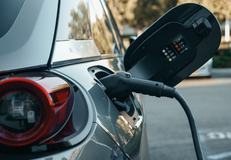 RoozLight - Powering Homes, Charging Futures - Vaughan - Photo 3