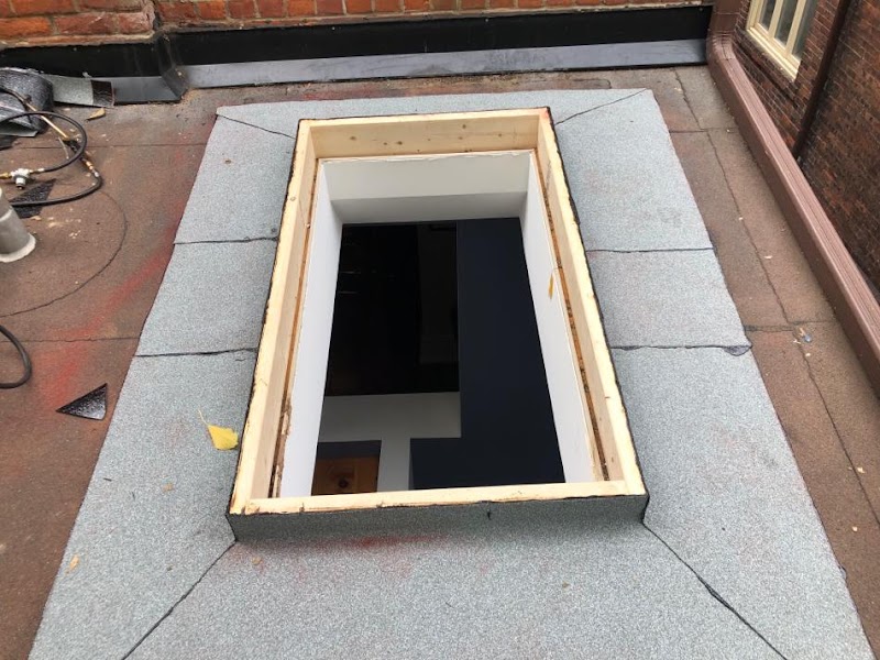 Universal Roofs - Flat Roofing Services - Skylights - Emergency Roof Repair Toronto - Photo 2