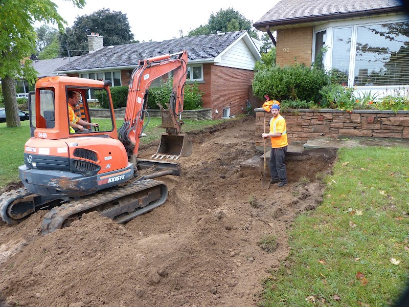 Helmutz Landscape & Interlock - Photo 5