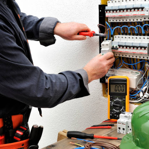 Multi Power Electric - Photo 1