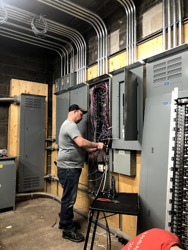 Boss Electric - Photo 1