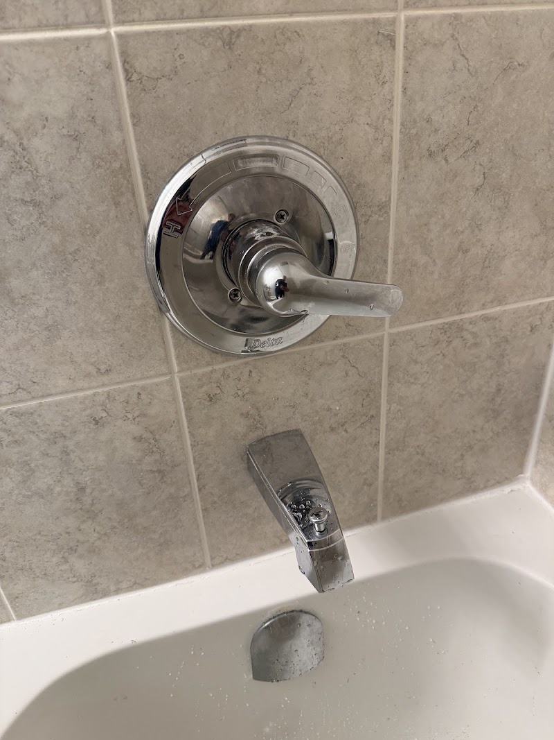 Townhouse Plumbing - Photo 3