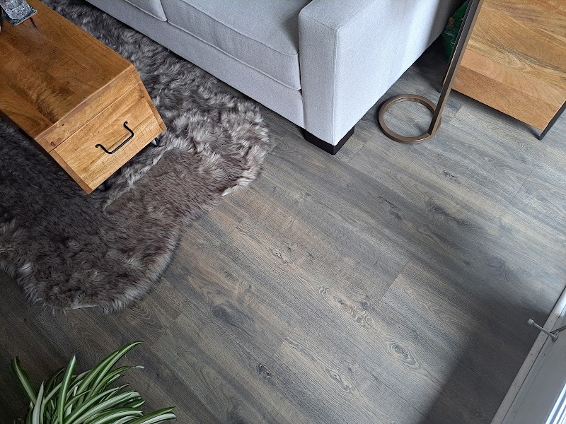 Invision Hardwood & Decor Inc. - Photo 2